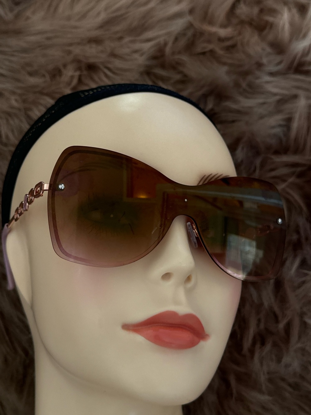 Rocawear Y2K Brown pink sunglasses with chain detail - Picture 3 of 4